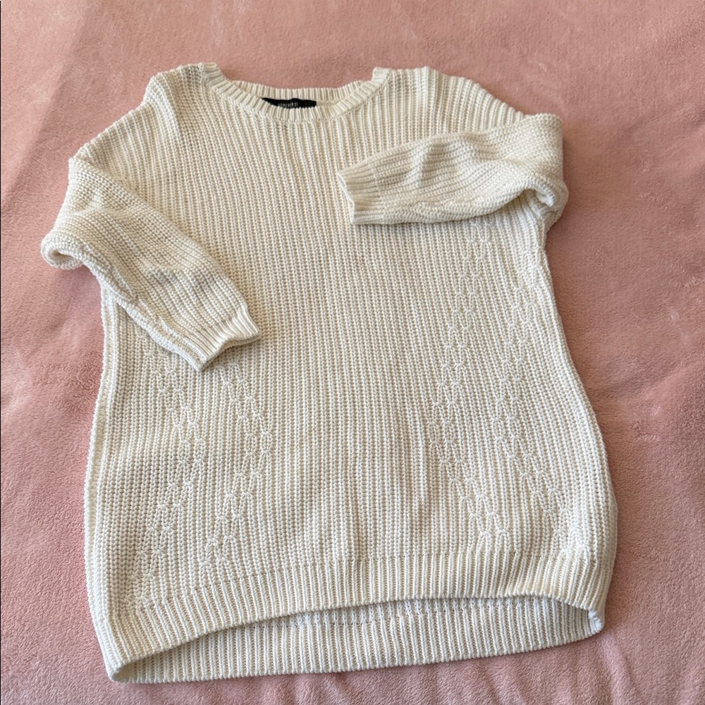 Forever 21 Cream 3/4 sleeve Knit Sweater